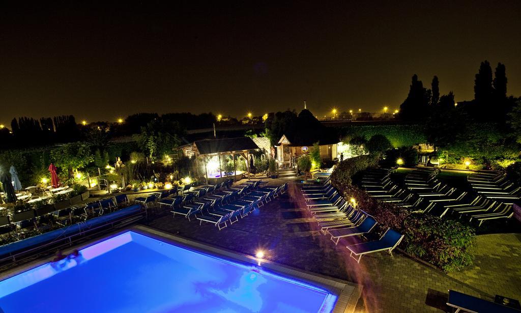 Hotel Thermen Dilbeek Eksteriør bilde